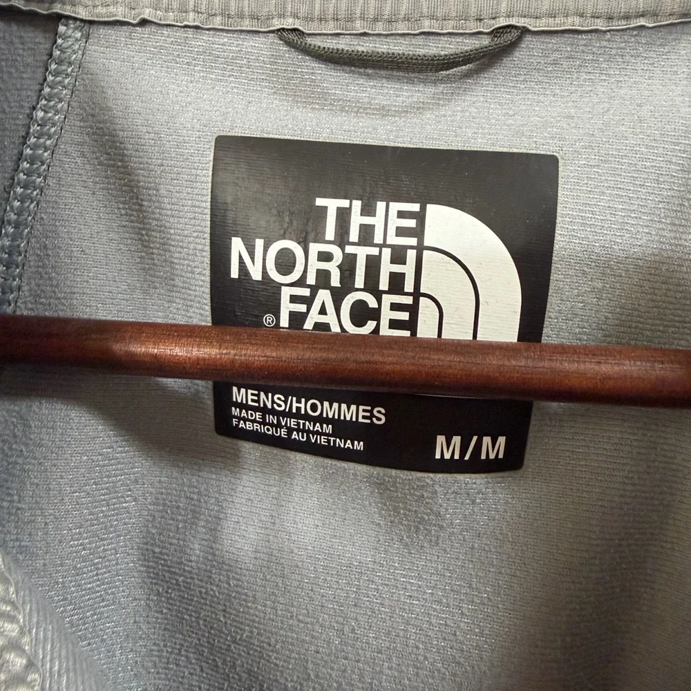 The North Face Kilowatt Men's Varsity Waterproof‎ Warm Gray Workwear Jacket Sz M